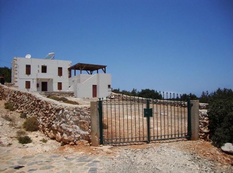 Villa Kastri كارافيه المظهر الخارجي الصورة